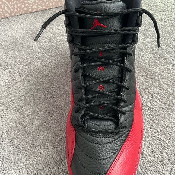 Pre owned Jordan 12 flu games (2016) in good condition. - Picture 7 of 12